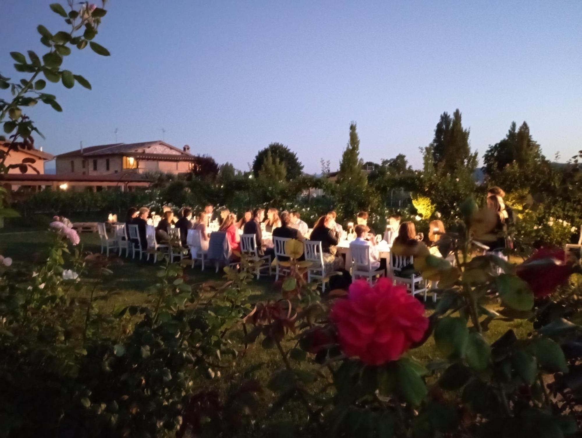 Villa Il Fienile Di Asís Exterior foto