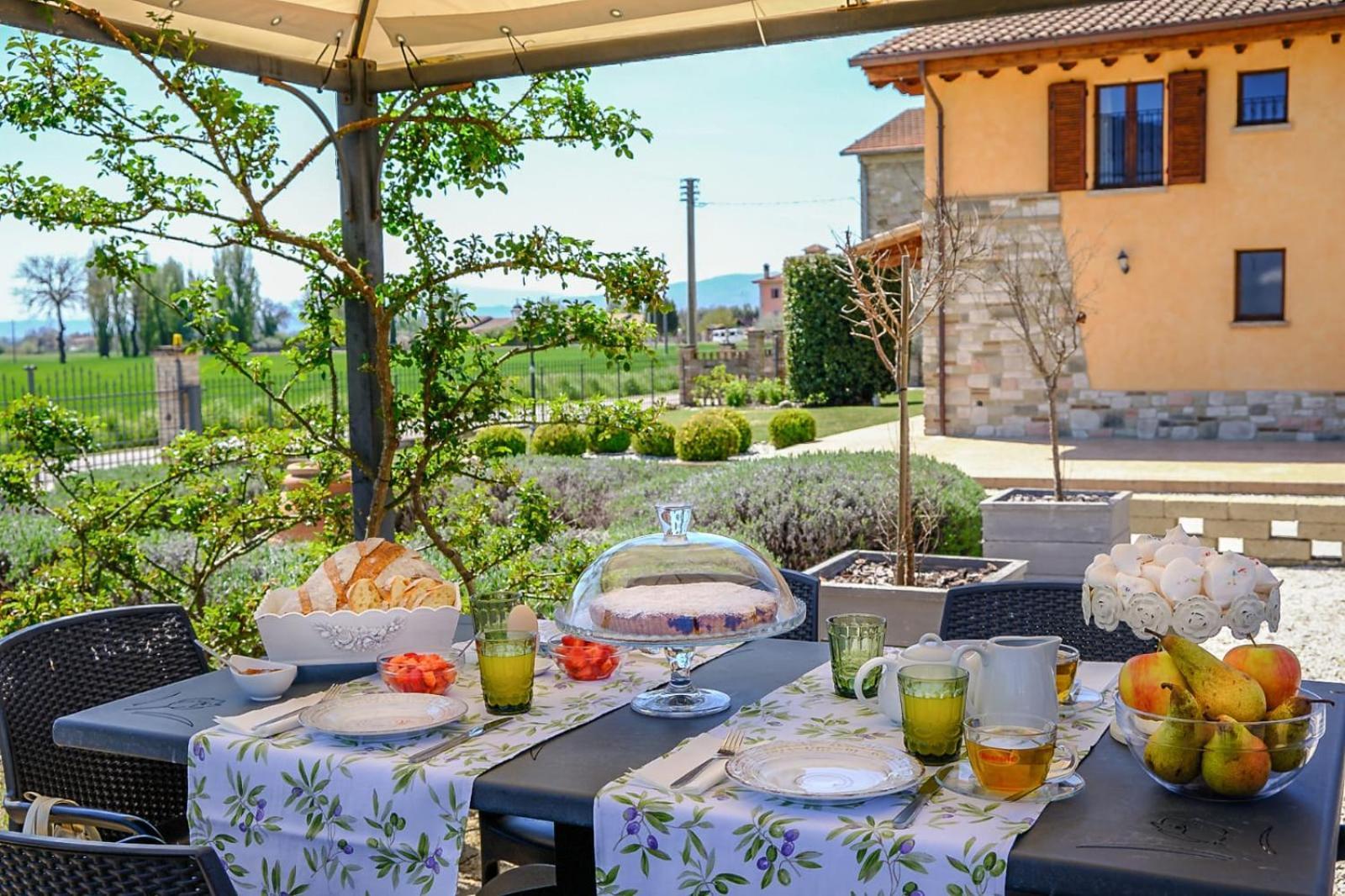 Villa Il Fienile Di Asís Exterior foto